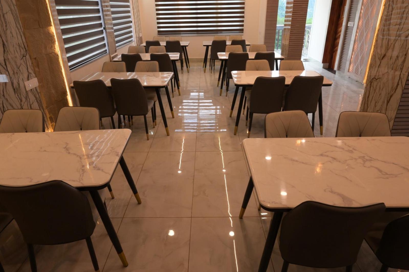Hotel Udit Inn Rudraprayāg Extérieur photo